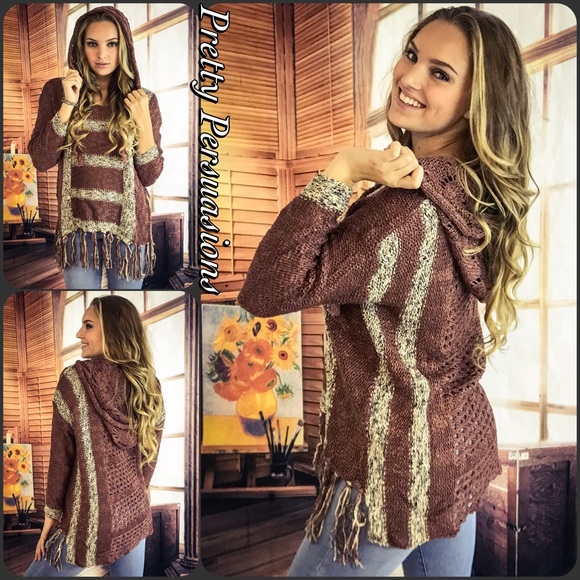 SOLD OUT ‼️ Rust Fringe Hooded Boho Cozy Sweater - Picture 3 of 4