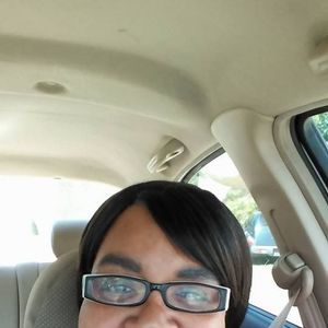 Meet your Posher, Kecia