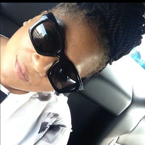 Meet your Posher, Pam