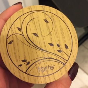 Anazonian clay full cov foundation