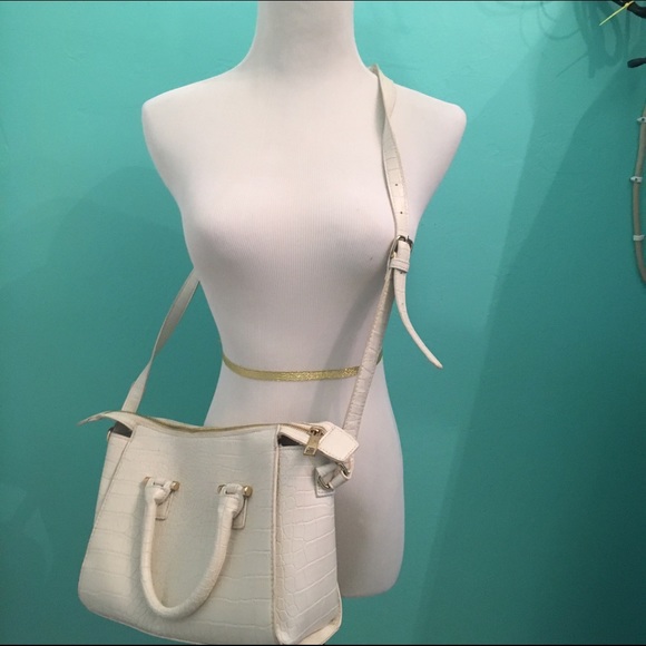 Forever 21 Cross body Handbag
