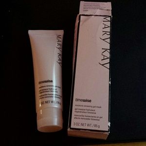 Mary Kay Moisture Renewing gel mask