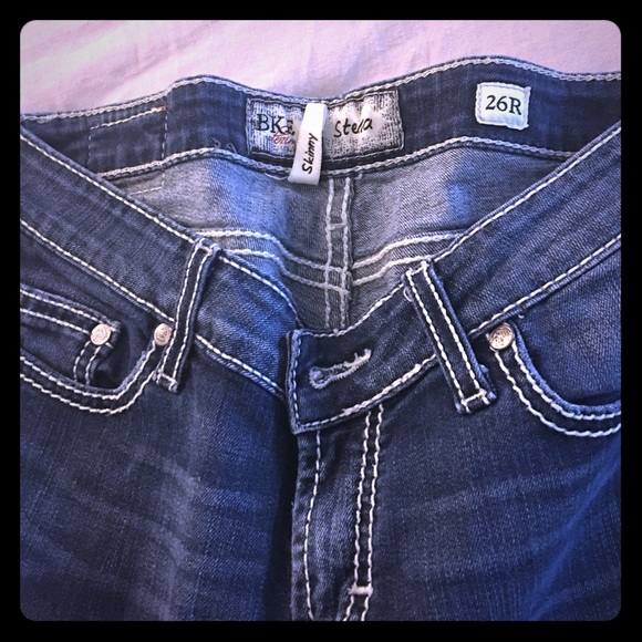 Distressed skinny jeans size 26