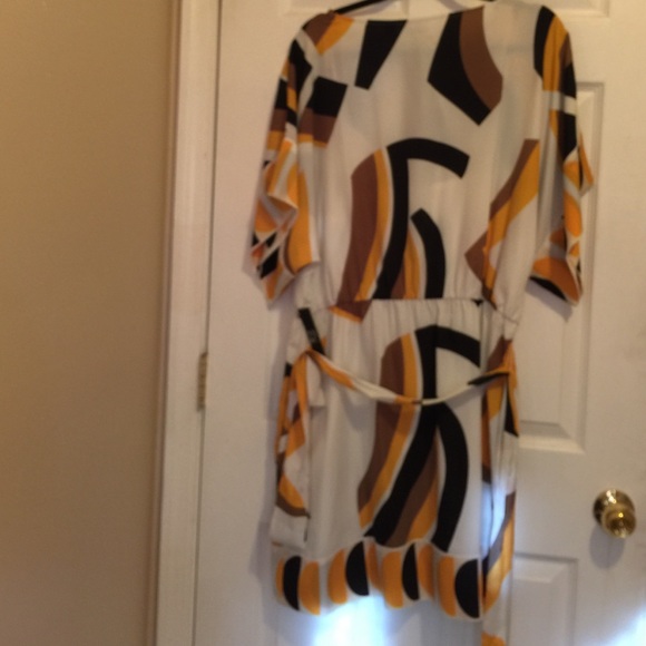 Dress is beautiful and it's 40 1/2 inches long