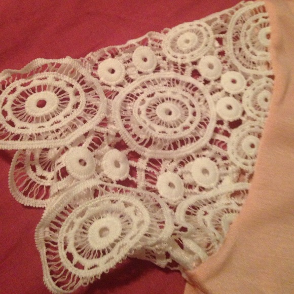 Adorable shirt - Picture 2 of 2