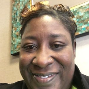 Meet your Posher, Monica