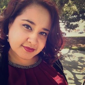 Meet your Posher, Nela