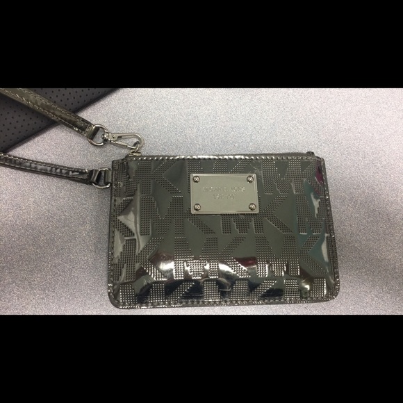 Michael Kors wristlet