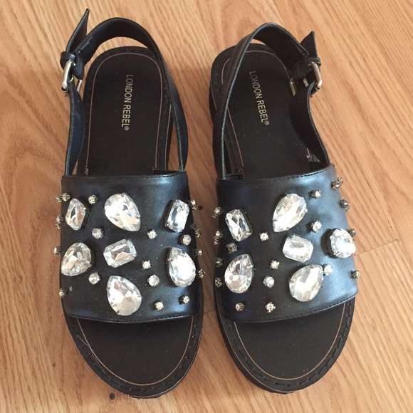 Shoes - Picture 1 of 2