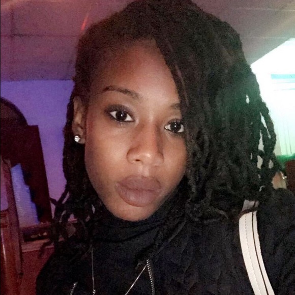 Meet your Posher, Bossylady - Picture 3 of 4