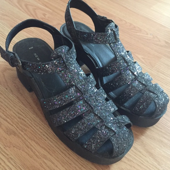 Shoes - Picture 1 of 1