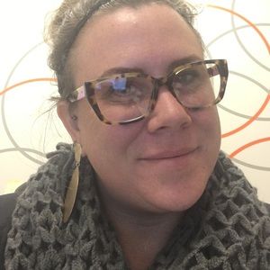 Meet your Posher, Besse lee