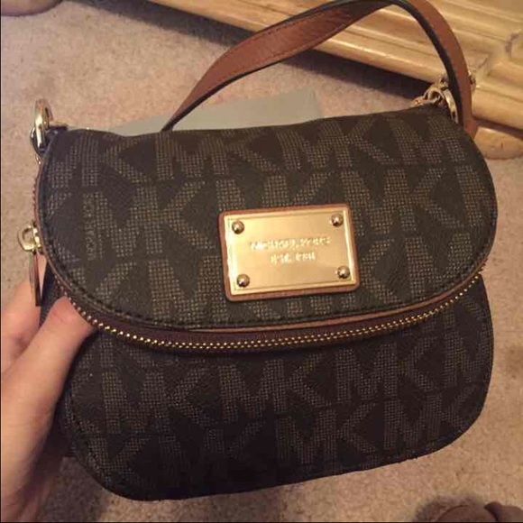 Michael Kors satchel - Picture 1 of 5