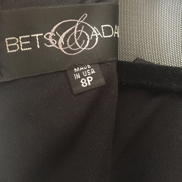 black dress - Picture 3 of 4