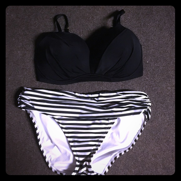 Victoria Secret Black 38DD with XL bikini bottoms