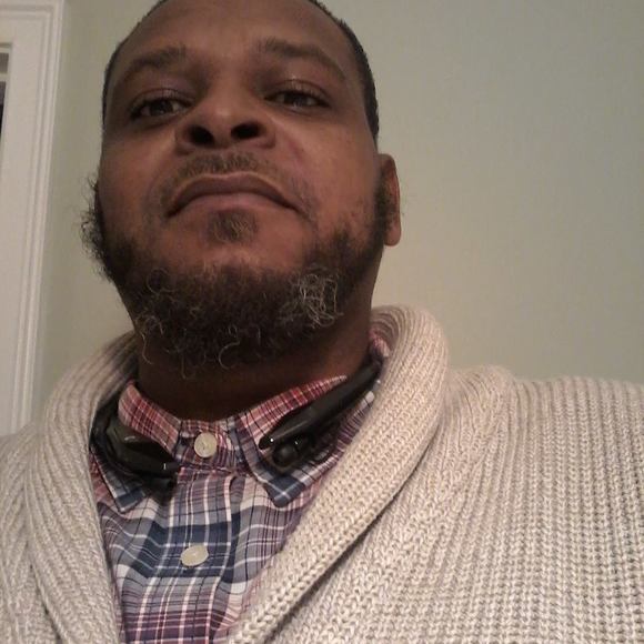 Meet your Posher, Antonio - Picture 1 of 1