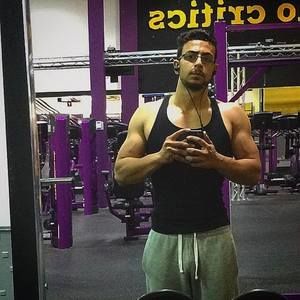 Meet your Posher, Karim