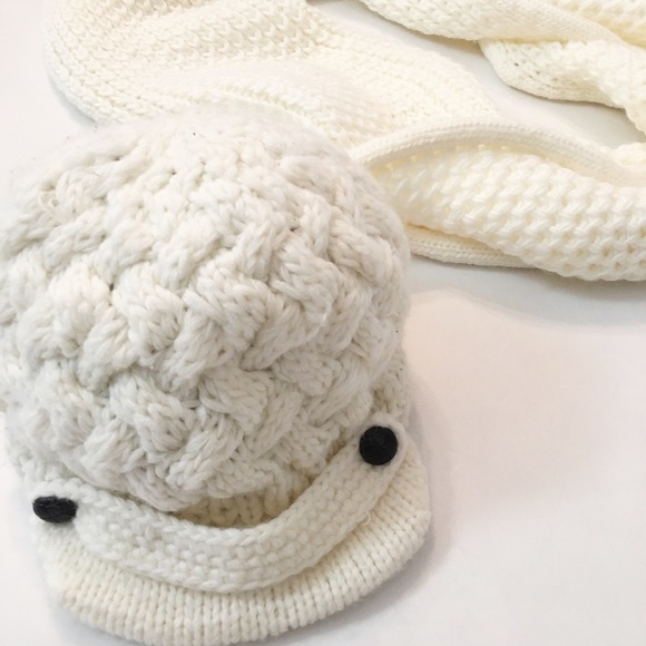 Accessories - Collection 18 Infinity Scarf & Woven Merona Hat