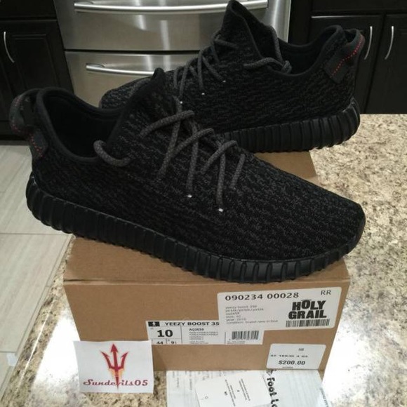 adidas nmd r1 black blue adidas yeezy 350 pirate black 2016