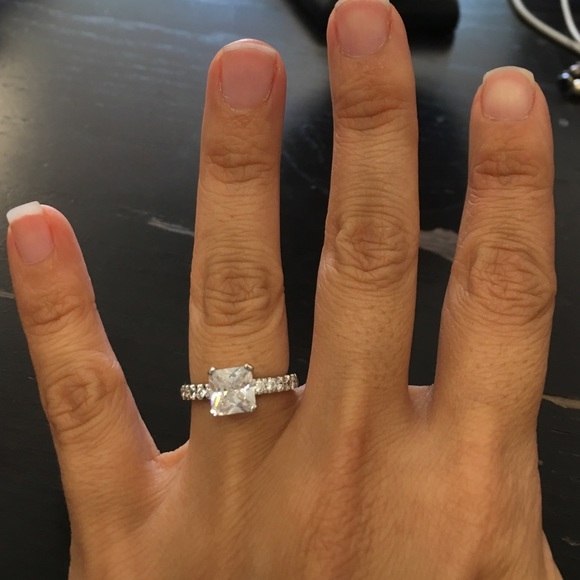 Fashion silver ring