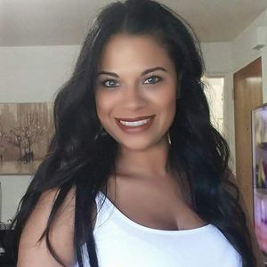 Meet your Posher, Cynthia