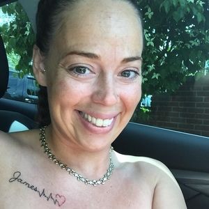 Meet your Posher, Candace