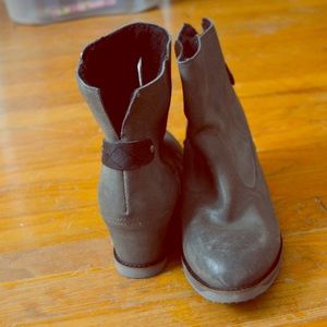 Emu Wool Lined Wedge Bootie