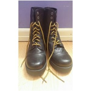 Steve Madden Dreammer Lace Up Boots