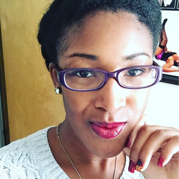 Meet your Posher, Chanta - Picture 1 of 1