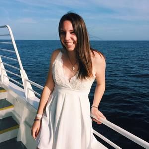 Meet your Posher, Hannah