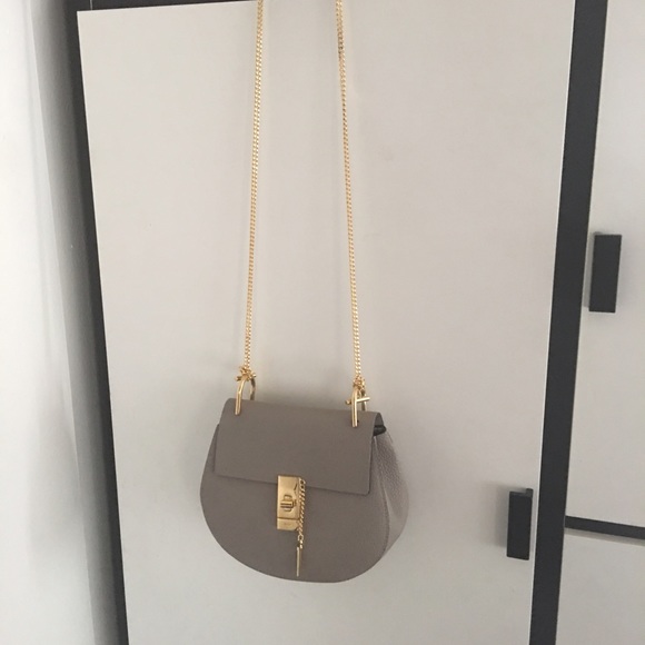 Handbags - Picture 3 of 3