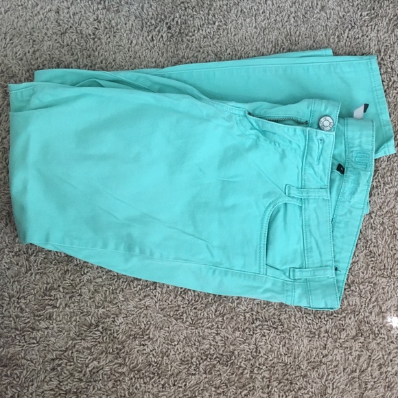 Kit from the Kloth Capris