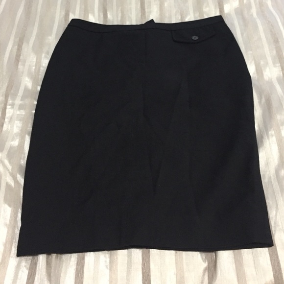 Black pencil skirt