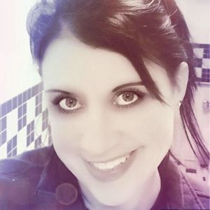 Meet your Posher, Laurie
