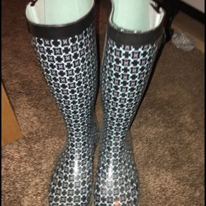 Rain boots