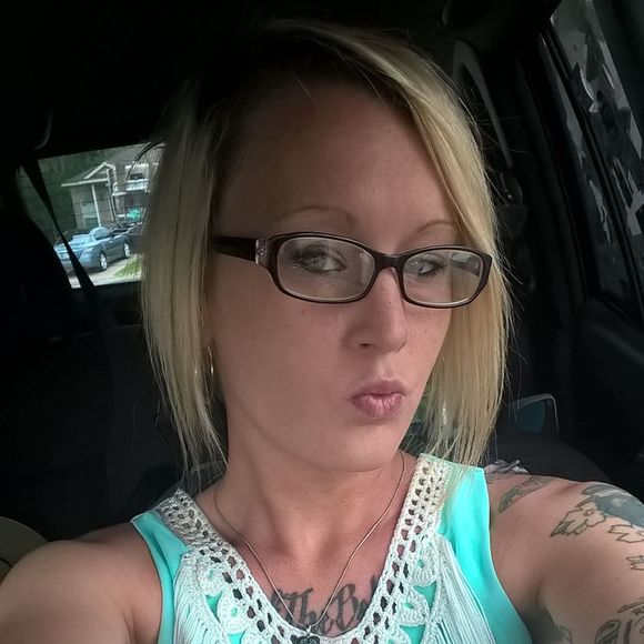 Meet your Posher, Heather - Picture 1 of 1