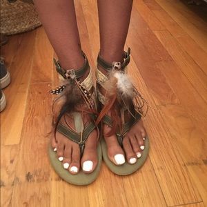 Aldo Feathered Sandals
