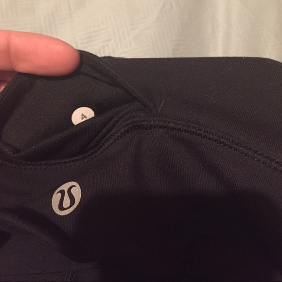 Lulu cropped leggings - Picture 3 of 4