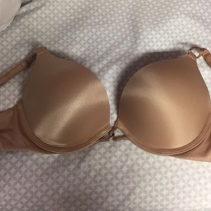 VS Bombshell 2-cup bra