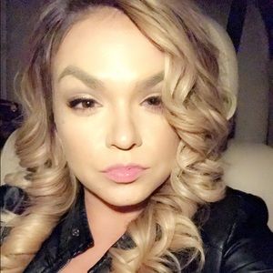 Meet your Posher, Cheri