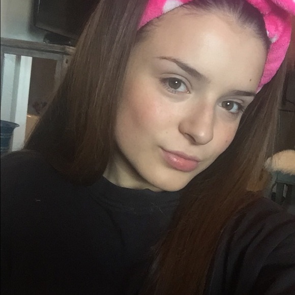 Meet your Posher, Selena