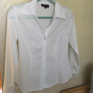 White button down blouse.