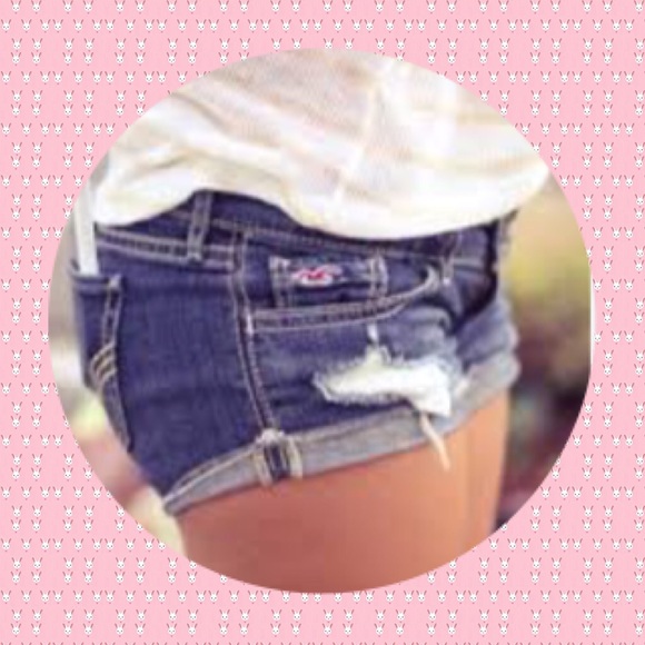 Hollister Jean Shorts - Picture 2 of 5