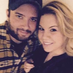 Meet your Posher, Bobbie