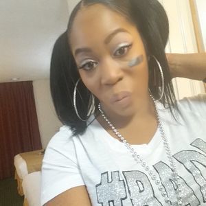 Meet your Posher, Sharmane