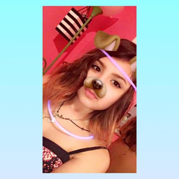 Meet your Posher, Yazmin - Picture 1 of 1