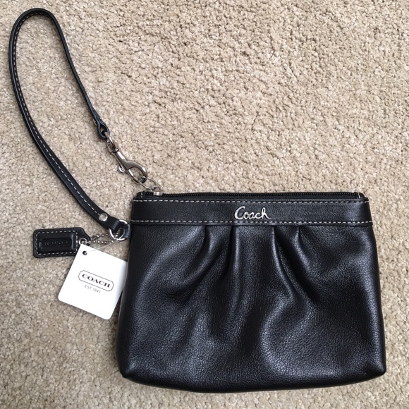 NWT Coach wristlet black leather