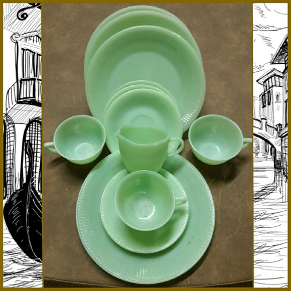 Anchor hocking Fire King jadeite set