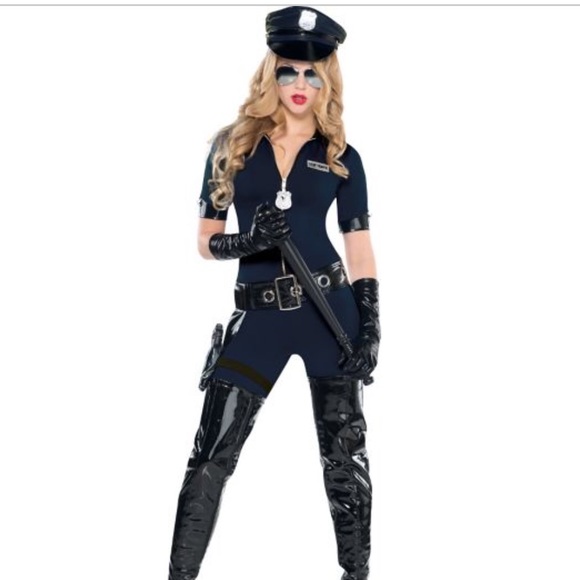Sexy Cop Halloween Outfit