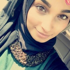 Meet your Posher, Farah